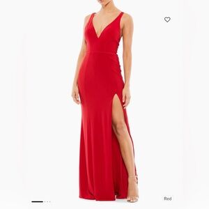NWT-Mac Duggal Red plunge neck high slit gown size 6 ($298retail)